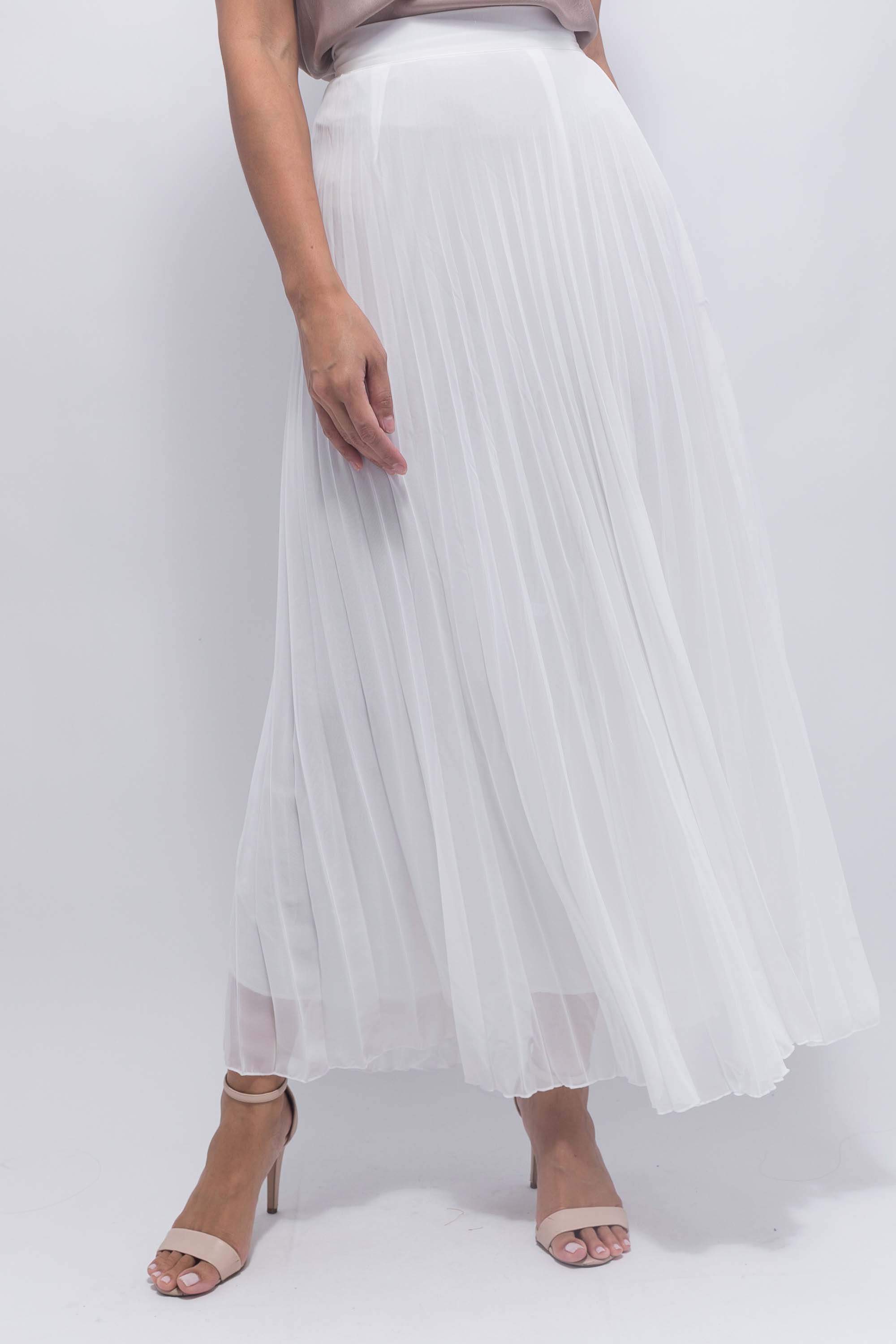 White Maxi Pleated Skirt Boutiqna 6390