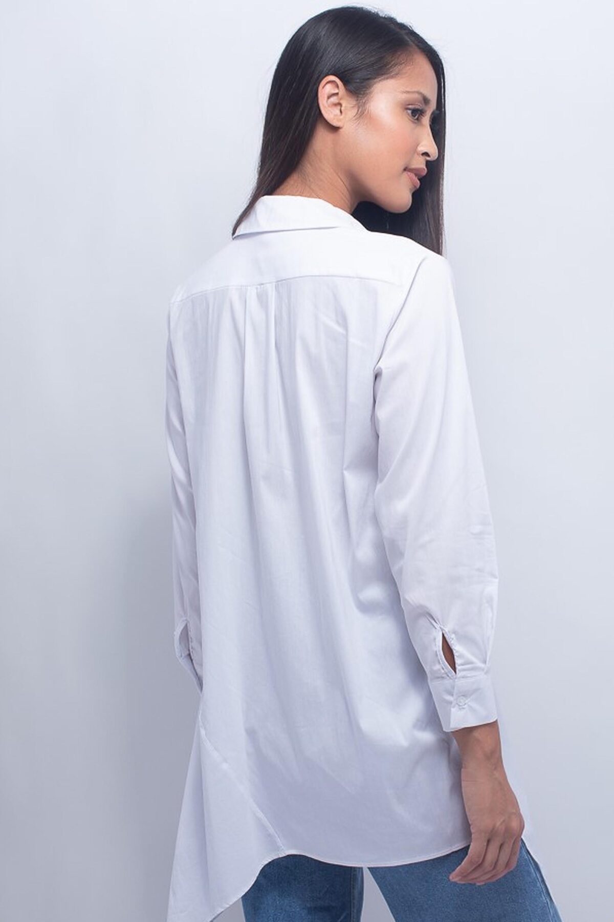 Asymmetrical oversized white blouse BOUTIQNA